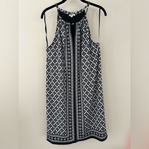 Max Studio Sleeveless dress with keyhole front 
Size Large